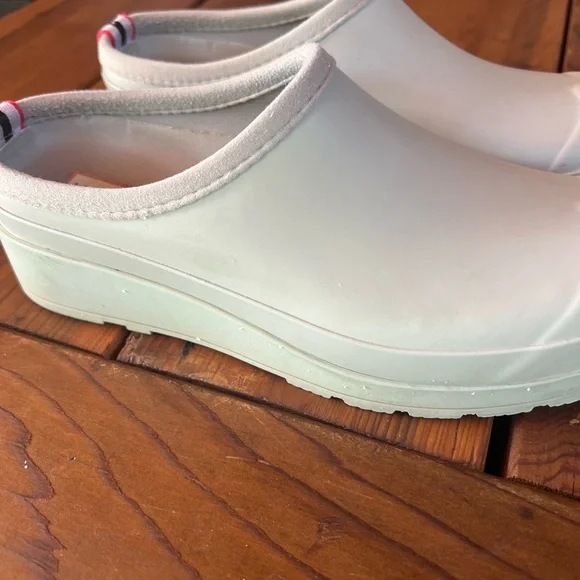 Hunter White Slip-On Rain Clog - Picture 1 of 6